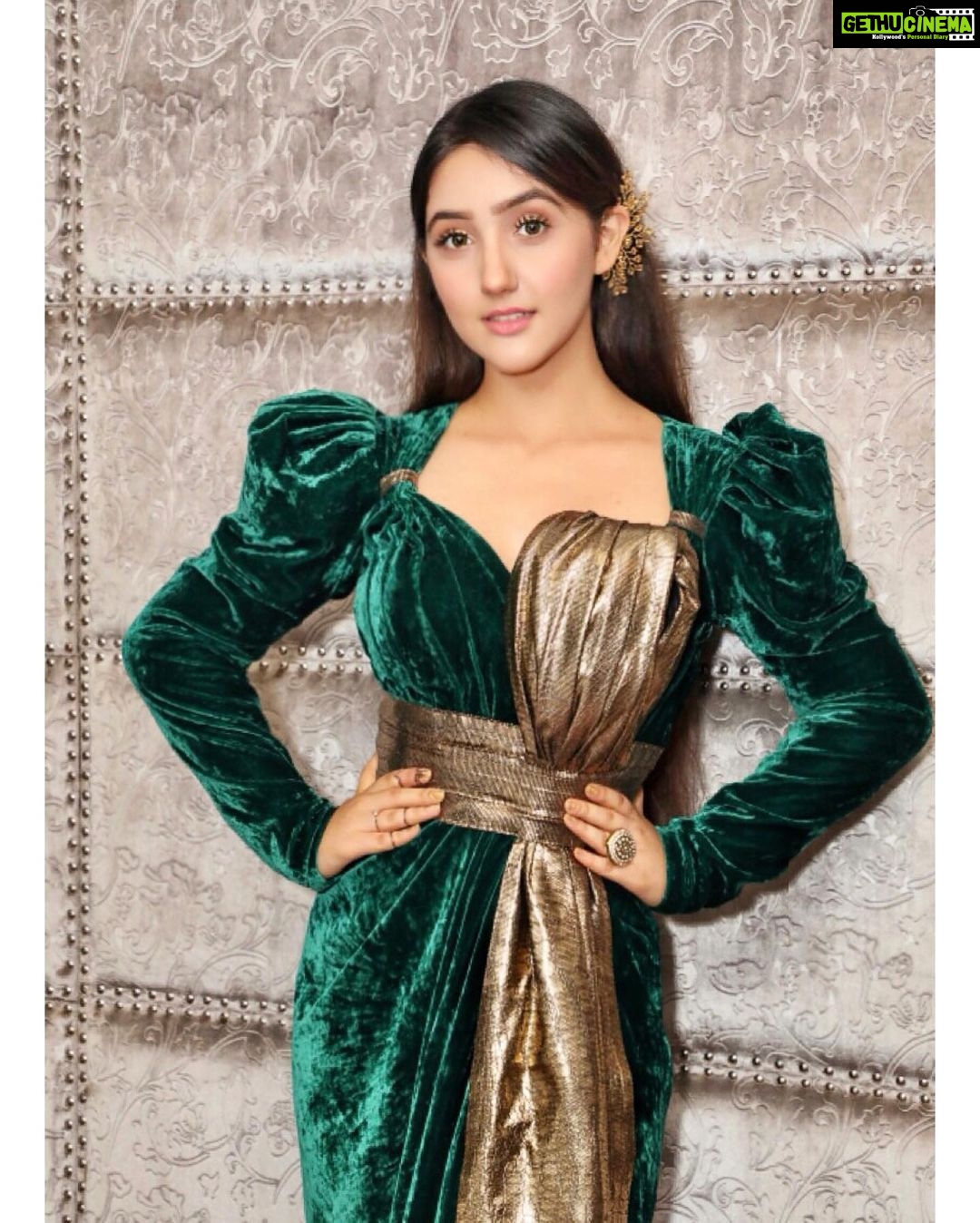 Ashnoor Kaur Instagram - Every heart has a story to tell✨