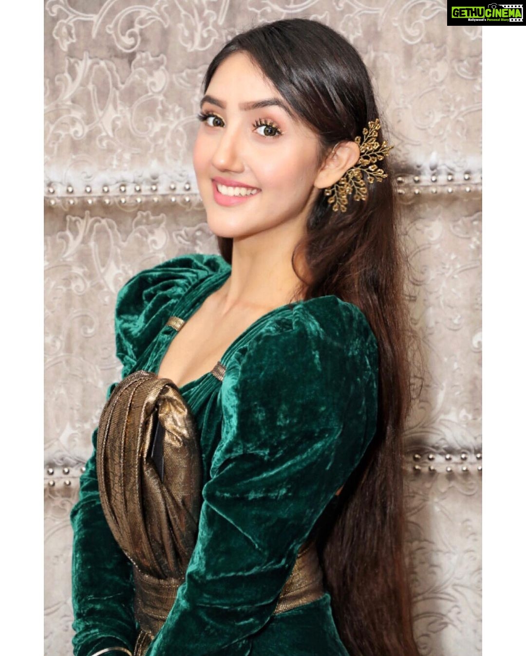 Ashnoor Kaur Instagram - Every heart has a story to tell✨