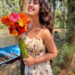 Ashnoor Kaur Instagram - Happy Sunday ya’ll🧡