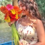 Ashnoor Kaur Instagram - Happy Sunday ya’ll🧡