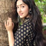 Ashnoor Kaur Instagram - The beauty of you is how you wear the person you are❤️ . . #AboutYesterday #gurpurabcelebrations #indian #whatiwore #ootd
