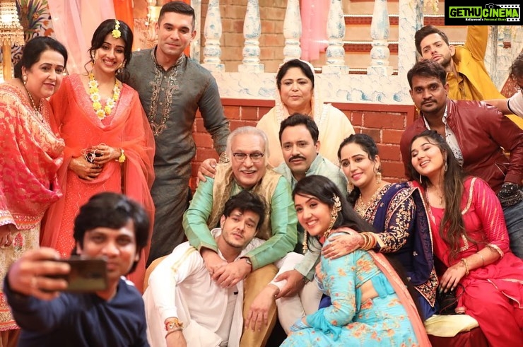 Ashnoor Kaur Instagram - Been two years of this beautiful, soulful journey❤️ I’m a wee bit too emotional to write anything, but all I can say is ‘Patiala Babes’ is an emotion in itself, and I’ll leave it right here... Thanks to everyone for being a part of this wonderful journey!! #ForeverInMyHeart #PatialaBabes And most importantly all the lovely lovely fans for the immense love and support alwayssss🥰 Nostalgia