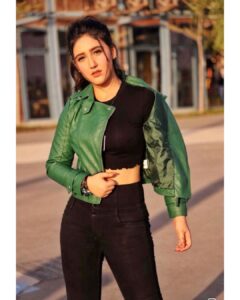 Ashnoor Kaur Instagram - If your dreams don’t scare you, they are too small💚 #AimHigh