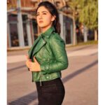 Ashnoor Kaur Instagram - If your dreams don’t scare you, they are too small💚 #AimHigh