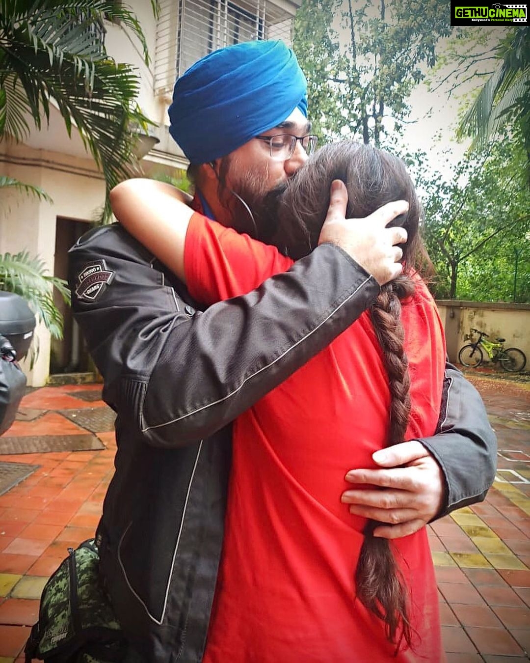 Ashnoor Kaur Instagram - It’s the birthday of the man I love the most... The one who’s taught me several things not only by being a living example, but also an understanding friend... Who guides me, advices me, is my partner in crime, and most important someone who has full faith in me and pushes me to expand my limits and utilise my capabilities, not only in terms of achievements but in terms of being a good human being first... To the one who understands me without having to say a word, to the one who shines with pride when I succeed... HAPPY BIRTHDAY PA❤️ I love you @gurmeetsingh0911