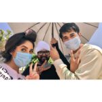Ashnoor Kaur Instagram – A few #BehindTheScenes memories from our shoot in Dubai😊❤️ (Swipe till the end, or else you’ll regret missing the last picture😛) 
.
It was lovely working with you @randeepraii and we had great funnnn @ramjigulatiofficial @kauravneet79 🥳  #bts #behindthescenes #memories #manasakdahai