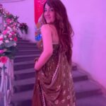Ashnoor Kaur Instagram - Sucha magnificent night💫 Feels surreal to be discover new things & be relearning about our culture… The bhartiya in me has been reborn all over again! Jai hind🇮🇳 #MeinBharatHu #DilSeDesi #75at75 #HarGharTiranga #AmritMohatsav