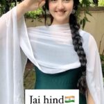 Ashnoor Kaur Instagram - Mehfooz rahe teri aan sada🇮🇳 Jai Hind!!! #ProudIndian #HappyIndependanceDay ❤️