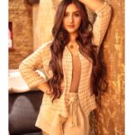 Ashnoor Kaur Instagram - Let the hair do the talking😉❤️ . Because when a girl gets a hair transformation, it’s because she plans to evolve herself!!! #NewHair #NewMe #LovingIt . . Thank you @vikas_marwah_hairsalon I’m loving it🥰 Wearing @closet.hues 📸 @smileplease_25