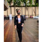 Ashnoor Kaur Instagram - Strive to be a proof, that one can walk through hell but still be an angel🖤 . . Wearing @closet.hues Glares @goldqueen_in 📸 @positive_minds_confident_souls