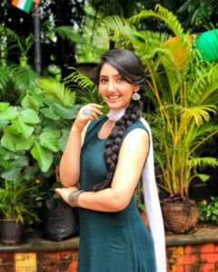 Ashnoor Kaur Instagram - Freedom in the mind, Faith in the words, Pride in our souls! Happy 74th Independence Day🇮🇳 JAI HIND! #HappyIndependenceDay . Jewellery @jhaanjhariya 📸 by @kauravneet79 India