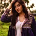Ashnoor Kaur Instagram - Breathe. Relax. Let go🧡 . I love spending time in nature, do you?