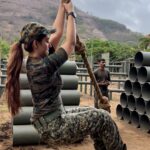 Ashnoor Kaur Instagram - The #AdventureLover in me couldn’t help but do all the military obstacles💪🏻 #FunTimes