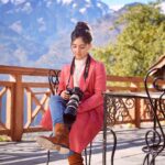 Ashnoor Kaur Instagram - God creates beauty, my camera and I witness it together📷💗