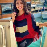 Ashnoor Kaur Instagram - Stress less. Enjoy the best♥️ . #throwback #traveldays #misstravelling #dubai #yachtride #smile #livelife