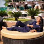 Ashnoor Kaur Instagram - Palm trees, ocean breeze... Salty air, sun kissed hair... That endless summer, oh take me there🌞❤️ . #MissGoingOut #NatureLover #SunKissed #throwback #stayhome #staysafe