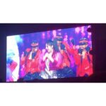 Ashnoor Kaur Instagram - Karna jo dooji dafa Pehli baar kar kar jaave🎶 . #throwback to my performance at the ita awards, where we had a ball of a time!! Thanks to @anuranjan1010 ma’am🤗 . Swipe left to see! Guess the song name?🎶 Credits @kellansworld