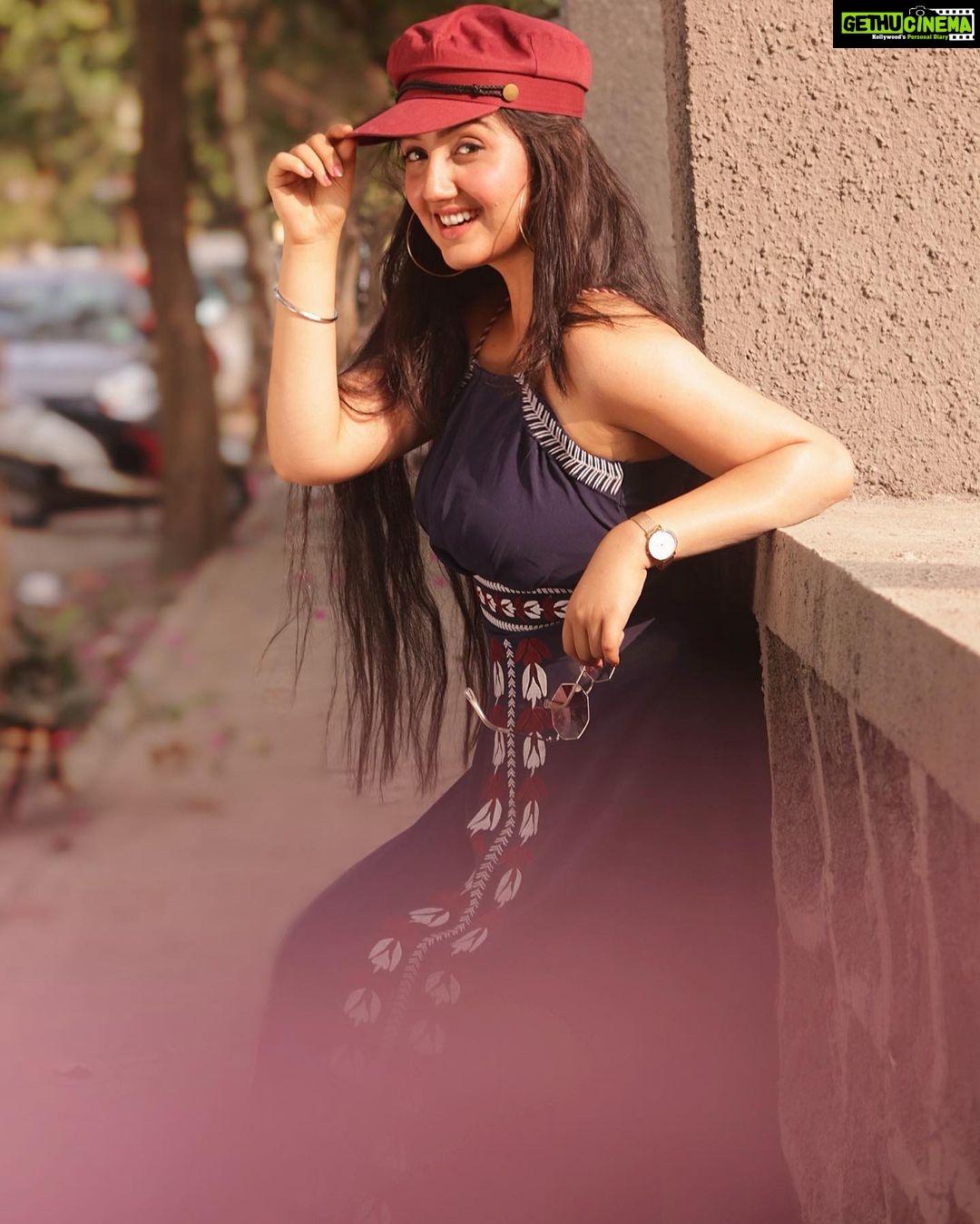Ashnoor Kaur Instagram - Live a good story💗 #LoveYourself #BelieveInYourself #BePositive