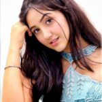 Ashnoor Kaur Instagram - Simplicity is the ultimate sophistication✨ . #beyourself #loveyourself