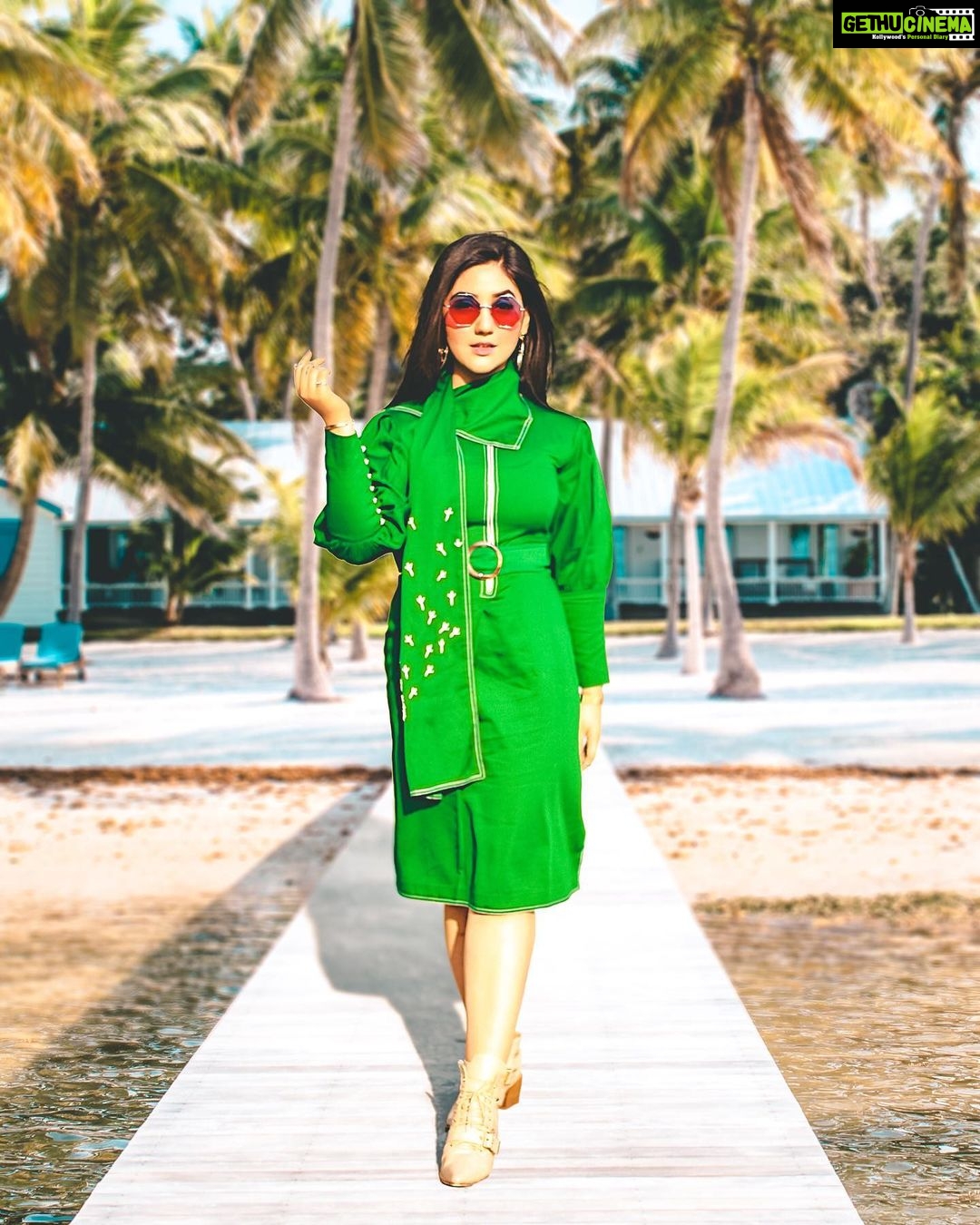 Ashnoor Kaur Instagram - Nice to, meet you, Where you’ve been?🔥❤️ . 📷 @kellansworld Styling @styleitupbyaashna Outfit @mesa_couture @poppublishmedia #eventdiaries #howareyou #longtime #ashnoorstylediaries #westernfashion #outdoor #allgreen How are you?