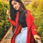 Ashnoor Kaur Instagram - Let the beauty of what you love, be what you do❤️ . 📸 by @smilepleasephotographyy Edited by @kellansworld #LoveYourself #LoveYourWork #ashnoorstykediaries