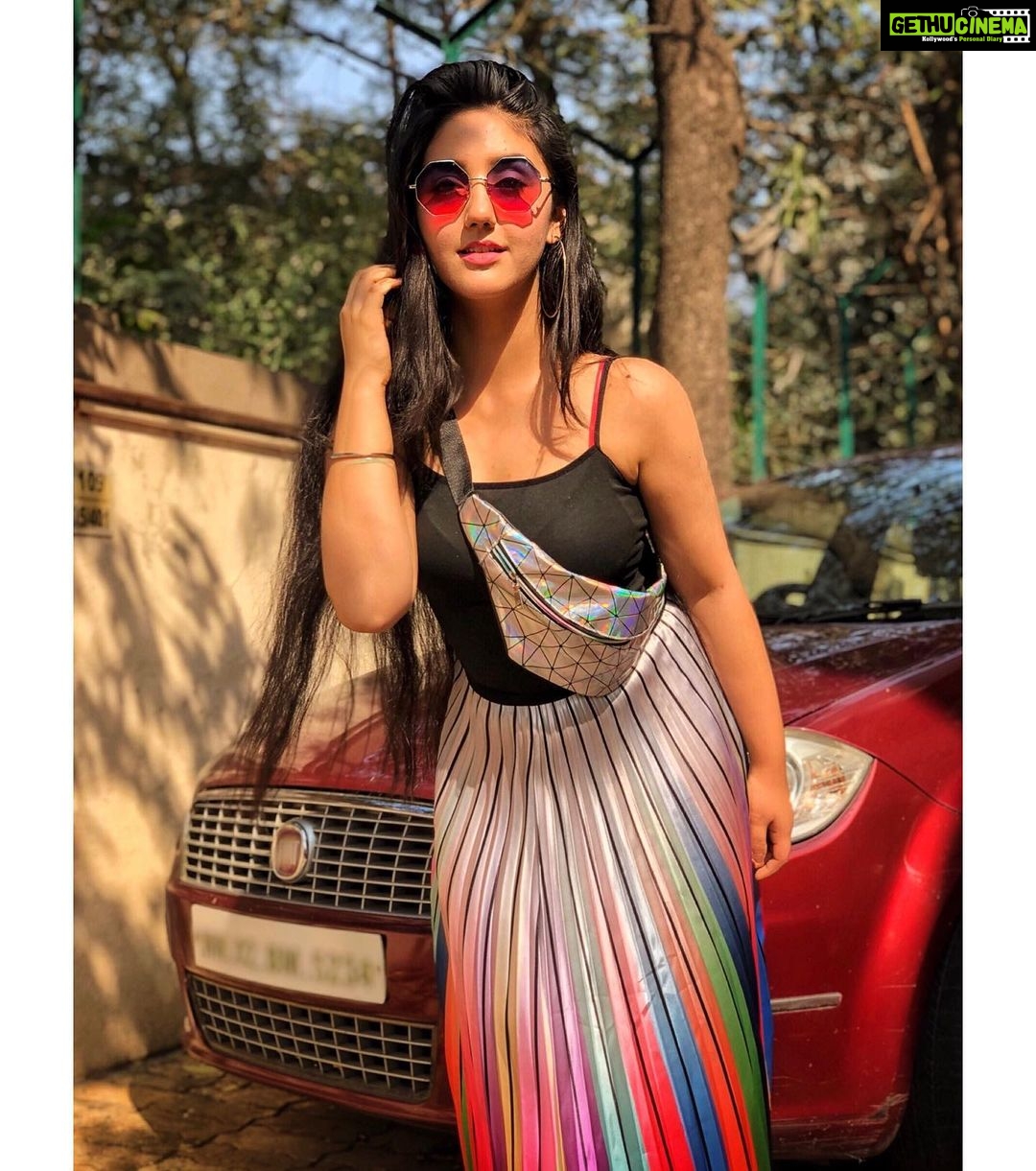 Ashnoor Kaur Instagram - Don’t know if, or if not the best, But surely not like the rest✨♥️ . #BeYou #BeUnique #LoveYourself #BeYourself Skirt by @pankhclothing 📸 by @kauravneet79