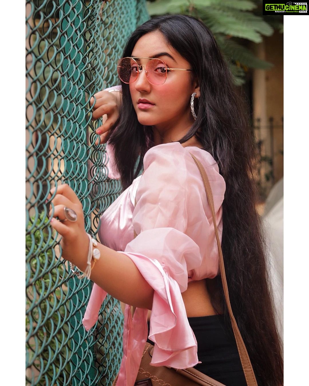 Ashnoor Kaur Instagram - You return like autumn, And I fall every time🍂 . . Top by @pankhclothing 📸 by @smilepleasephotographyy #LoveYourself #outdoor #pinkfeel #pinkvibes #ashnoorstylediaries #faraway