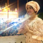 Ashnoor Kaur Instagram - Starting 2020 with Waheguru’s blessings🙏🏻 May all have a blessed year ahead... Let’s see what does 2020 have for me! HAPPY NEW YEAR all❤️ #FirstPost of #2020 #Waheguru #Gurudwara #HazurSahib #HappyNewYear #FirstPostOf2020 #smile #blessed #ashnoorstylediaries #SpreadPositivity Sachkhand Shri Hazur Sahib Nanded