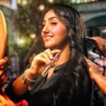 Ashnoor Kaur Instagram - One of my essentials, be it while travelling or even before a shot... To smell good!! And #MoiByNykaa has made it way more convenient by introducing these #TravelSize perfumes😍 Which I’m totally loving!! Because, •It’s a fragrance to match your mood! •Perfect for this festive season, even for gifting! •Price- INR 249/- each, available on nykaa.com and all nykaa stores❤️ . A Scent For Every Mood😁 #MOIbyNykaa #TravelSize #NykaaFragrance #NykaaBeauty @nykaabeauty Shooting Time