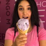 Ashnoor Kaur Instagram – This blackcurrant ice-cream is delicious as hell! But have you ever wondered about blackcurrant neither being black nor giving you any current aka shock!🤪 Sochne Waali baat toh hai😂