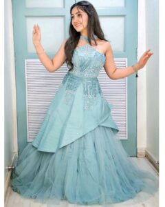 Ashnoor Kaur Instagram - Time is of the essence✨💙 . . Outfit : @eliandkim Styled by : @shrishtimunka Assisted by: @drashtidiwan #BeHappy #MyFairytale #AshnoorStyleDiaries #VanityDiaries