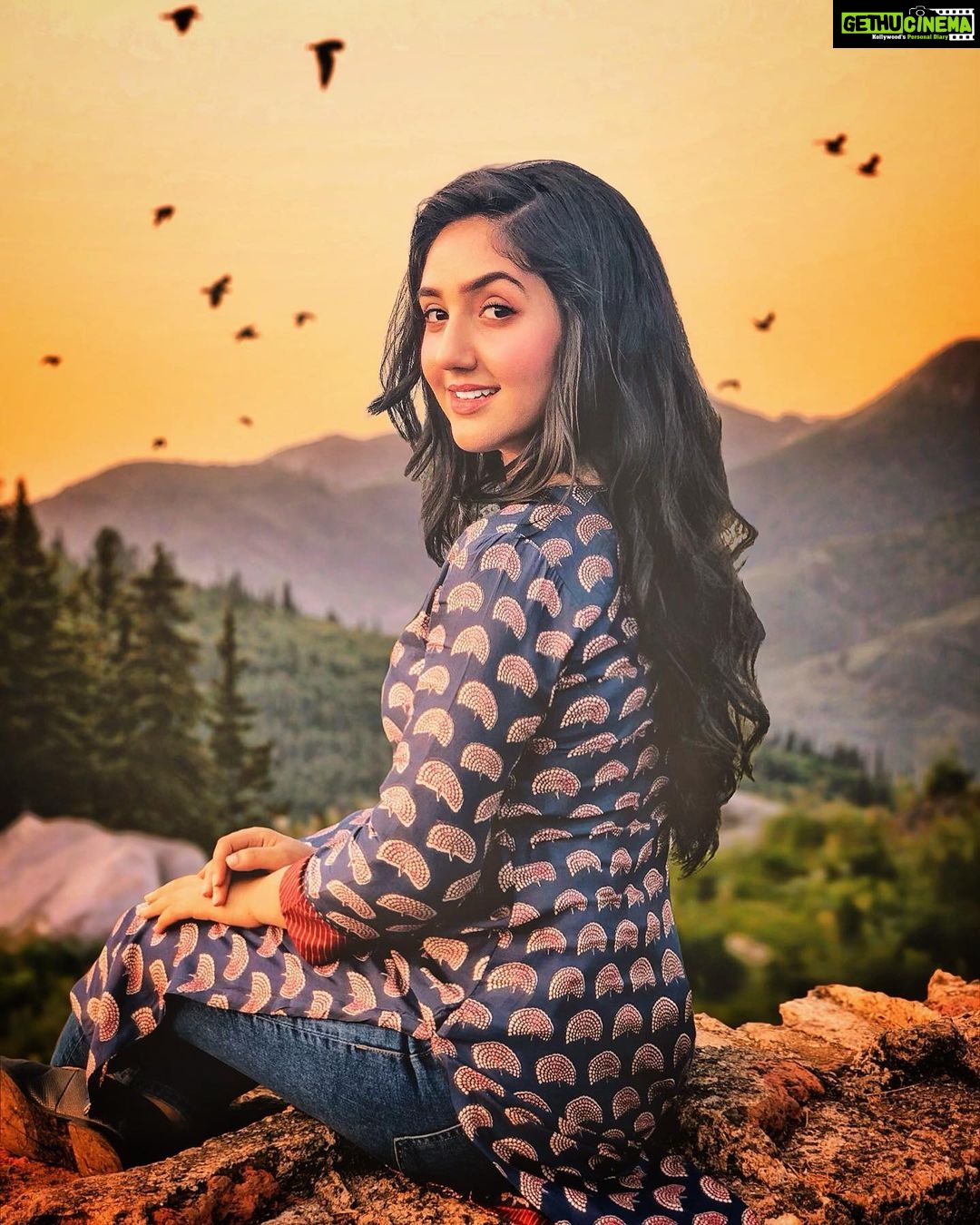 Ashnoor Kaur Instagram - Never take life too seriously... No one gets out alive! #deepthoughts #enjoylife #dontstress #patialababes #bts #nature Edited @kellansworld