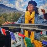 Ashnoor Kaur Instagram - Yeh, hawaaon mein hai Kya? Thoda sa jo nasha, Yun chaane laga♥️✨ . . #ManaliDiaries #Traveller #OpenJeep #LoveNature #AshnoorStyleDiaries #WinterFashion #PatialaBabes #ComingUp What is your favourite hill station? Manali, Himachal Pradesh