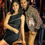 Ashnoor Kaur Instagram - Happy birthday🤗 @hasnaink07 Meri Galti ke hero😜 The wait is over and #MeriGalti is finally out on @unitedwhiteflag ‘s YouTube channel♥️ Go check it out and let us know what do you think about it!