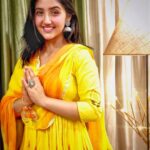 Ashnoor Kaur Instagram - Happy Diwali💫 Let’s make it a Festival of Lights & happiness, not crackers! Proudly, 5th year of a cracker free Diwali! This Diwali, be a patakha, don’t burn one😉