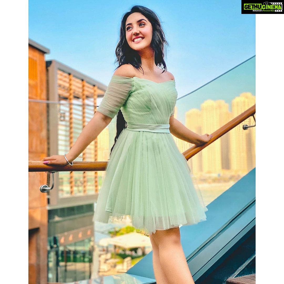 Ashnoor Kaur Instagram - It is not about the length of life, but the depth of it๐ . . Styled by @dhartigulati ๐ค ๐ธ by @hasnaink07 Edited by @kellansworld #LoveYourself #LiveLife #EnjoyLife #DubaiDiaries #MeriGalti #AshnoorStyleDiaries Blue Waters Dubai