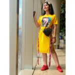 Ashnoor Kaur Instagram - Bom✈️Dubai Guess for what?😬 #SomethingComingUp . . #MyAirportLook #WhatIWore Outfit by @_mad_over_accessories 📸 by @kauravneet79 Mumbai International Airport