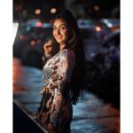 Ashnoor Kaur Instagram - Be yourself! All people don’t have to like you, and you don’t have to care❤️ #SelfLove #LoveYourself #SelfMotivation #SelfConfidence #ashnoorstylediaries #BeYourself 📸 by @amit_dey_photography Styled by @Shrishti munka Wearing @periwinkley_shop Curated by @fin.network