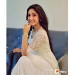 Ashnoor Kaur Instagram - लखाँ तों जुदा मैं हुई तेरे ख़ातिर... तू ही मंज़िल, दिल तेरा मुसाफ़िर🎶❤️ . . For more exclusive pictures and videos, check out my account on the @helo_app @helo_indiaofficial #ashnoorkaur #heloapp #lyricscaption #ashnoorstylediaries #whitefashion #ethnicwhite #ethnicfashion #indianethnicfashion