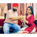 Ashnoor Kaur Instagram - Happy Raksha-Bandhan to my biggest Rakshak😁❤️ Be it mom’s scoldings, or a problem I need the best advice for, you were always there for me! Less like a father, more like a BROTHER❤️ Love ya😘 @gurmeetsingh0911 . . And how much I miss you today @karanbirsingh435 😔 Hope we’re together next year to celebrate this occasion, my strong brother😘 #Rakhi #RakshaBandhan #ashnoorstylediaries #brothersister #likefatherlikedaughter #myfathermybrother #fun #family