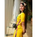 Ashnoor Kaur Instagram - Like Oh la la la💛 . . 1,2,3 or 4? For more exclusive pictures and videos, check out my account on the @helo_indiaofficial #yellowfashion #heloapp #ashnoorstylediaries
