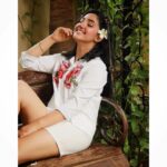 Ashnoor Kaur Instagram - Laugh as much as you breathe, and love as long as you live❤️ . . #naturelover #breathe #loveyourself #enjoylife #smile #ashnoorstylediaries #xoxo