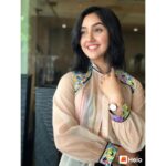Ashnoor Kaur Instagram - What she tackles, She conquers✨❤️ . . Check out my account on @helo_app for my unseen pics and videos! #ashnoorstylediaries #heloapp #smile