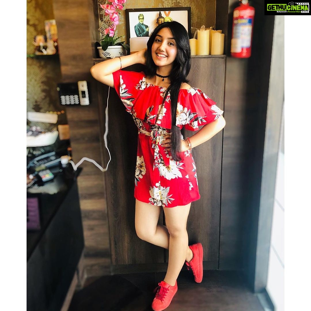Ashnoor Kaur Instagram - Put on your red shoes, and get ready to beat the blues😁❤️ . . Styled by my cutie @shrishtimunka Outfit by @periwinkley_shop 📸 by @aquib58 #ashnoorstylediaries #red #selfpamperday #loveyourself