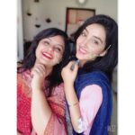 Ashnoor Kaur Instagram - I was your little girl, and grew up to be your best friend💞🌍 Like mom-like daughter? @kauravneet79 . . #momanddaughtergoals #B612 #B612India