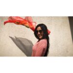 Ashnoor Kaur Instagram - Laal dupatta, udd gaya re tere hawaa ke jhonke se❤️ #GoodMorning #laaldupatta #AshnoorKaur . . Also, happy Easter!❤️