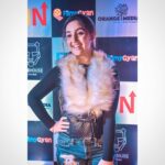Ashnoor Kaur Instagram - #FirstDay of #vacations ❤️ #DoneWithBoards #FreeBird #HappyMe #Wohooo Was scrolling through my ‘favourites’ album, and found this one which I truly love😍 #AshnoorStyleDiaries . . @mdaftabk @fin.network