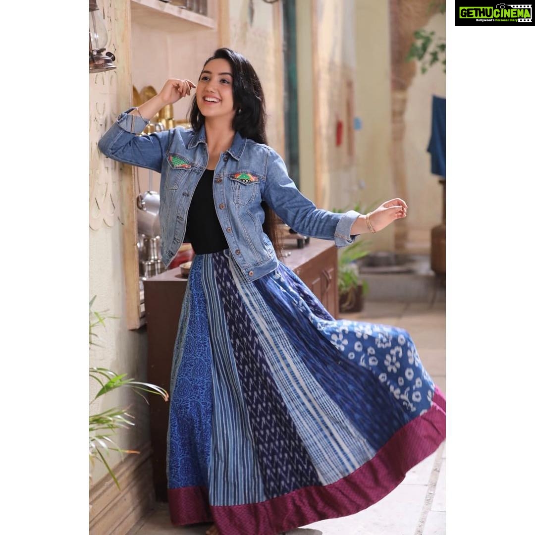 Ashnoor Kaur Instagram - From the tomboy to the girly Mini❤️ How do you like this new look? #PatialaBabes #AshnoorStyleDiaries My Happy Place