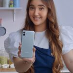 Ashnoor Kaur Instagram - Yes, I did it! I danced my way to prepare my favourite Thai red curry. Thanks to my companion, Samsung #GalaxyM13 5G, that lets me do more than dancing with such ease and comfort. Moreover, the massive 12GB RAM with RAM plus has made juggling between apps so smooth and the powerful 5000mAh battery lets me go on and on. I bet anyone can be #MoreThanAMonster with this latest smartphone by Samsung. So guys, take this unique challenge and showcase your multitasking skills to stand a chance to win the More Than A Monster Galaxy M13 5G smartphone. If I can, you can too, start sharing your videos now! Grab the latest Galaxy M13 from Amazon right away. @amazonin #GalaxyM13 Here’s how you can participate: Step 1: Follow @samsungindia Step 2: Also watch the Reels of my fellow challenger’s @thesiddharthnigam and @shriya_saran1109 taking up the challenge. Step 3: Save the music of @samsungindia’s How To Participate Reel and use it in your Reel while submitting your entry. Step 4: Create your Reel while doing two interesting things at once. Step 5: Upload your Reel using hashtags #MoreThanAMonster #GalaxyM13. Tag @samsungindia and the challenger’s Instagram handle.