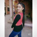 Ashnoor Kaur Instagram - Advanced Portrait Effect in B612! Simply blur your background by a swipe. #B612 #BeB612 #B612india #B612app #B612camera #Selfie #DSLR #Portraiteffect @official.b612 and @b612.india Curated by - @3rdeyeblindprod